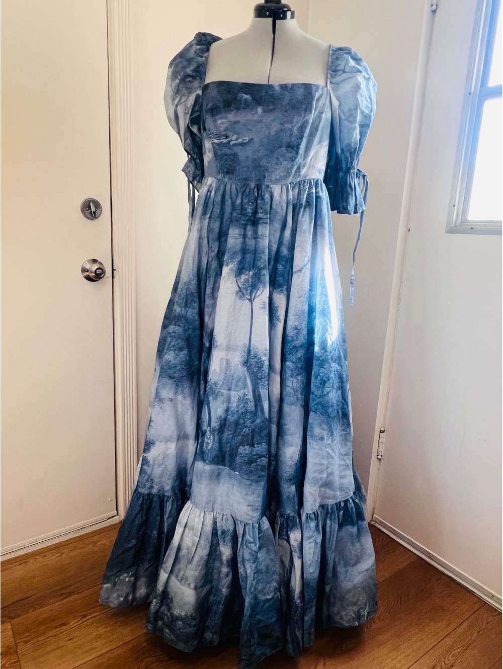 The British Toile Landscape Fanfiction Gown by Selkie - XXL - NWT - Picture 4 of 6